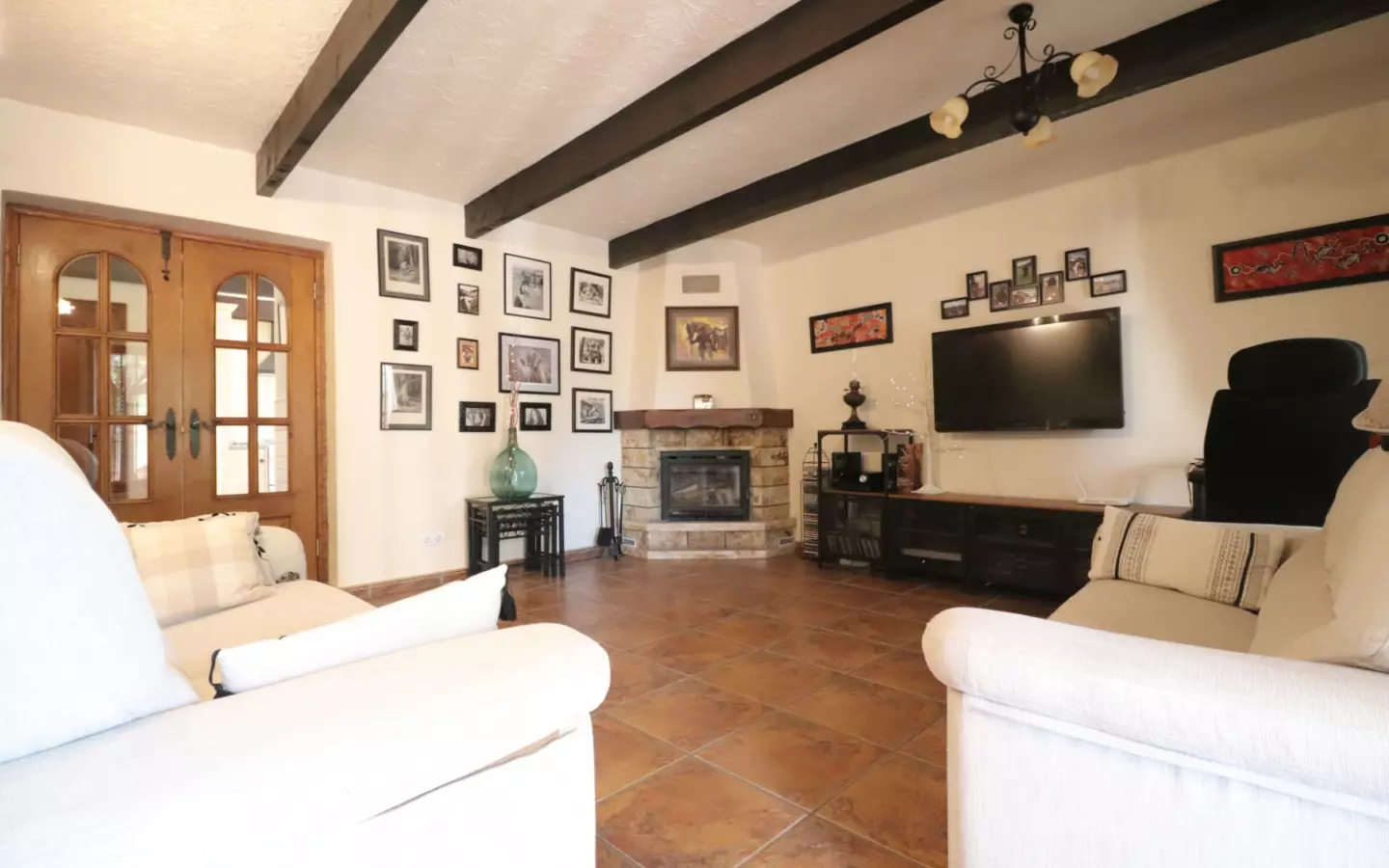 4-bedroom Country House In Albatera, Spain (231 M²)