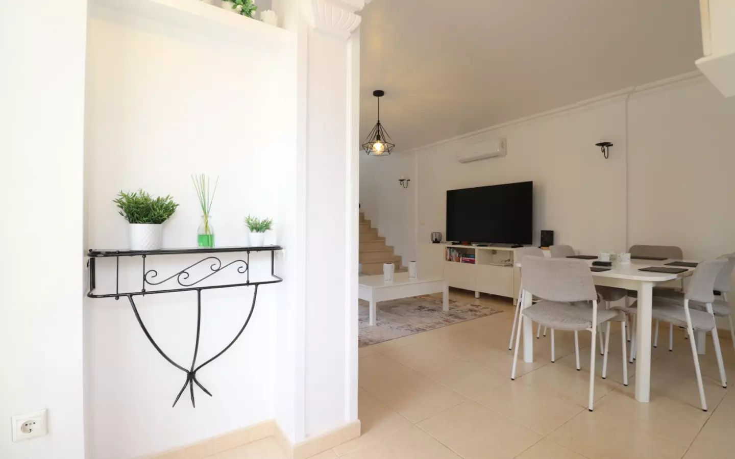 3-bedroom Semi In Los Montesinos, Spain (100 M²)