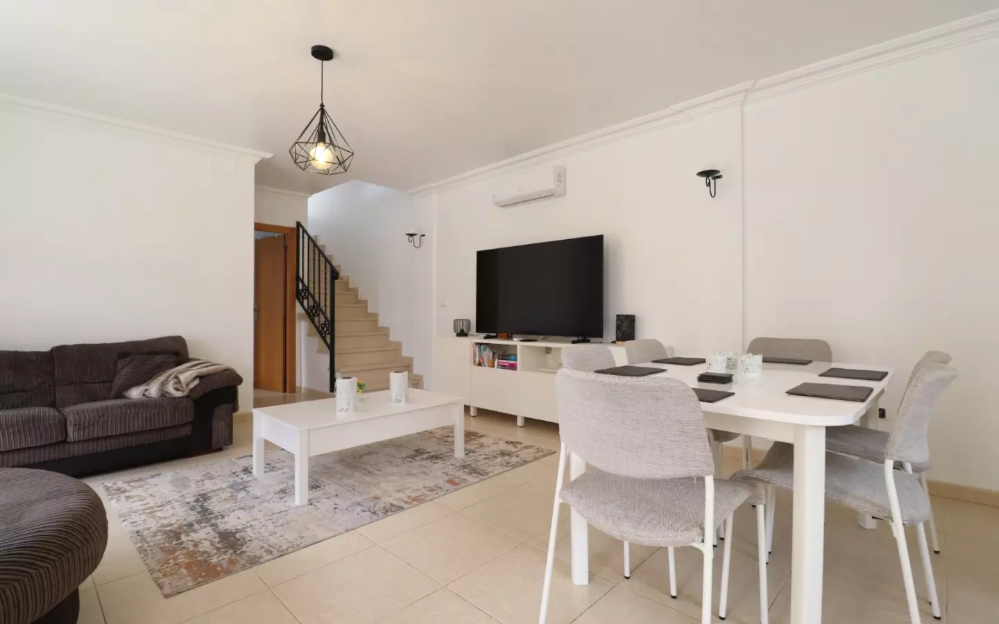 3-bedroom Semi In Los Montesinos, Spain (100 M²)