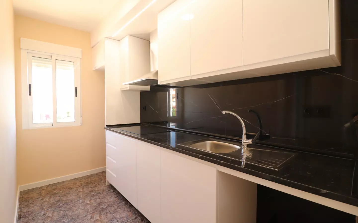 2-bedroom Apartment In Orihuela Costa, Spain (52 M²)