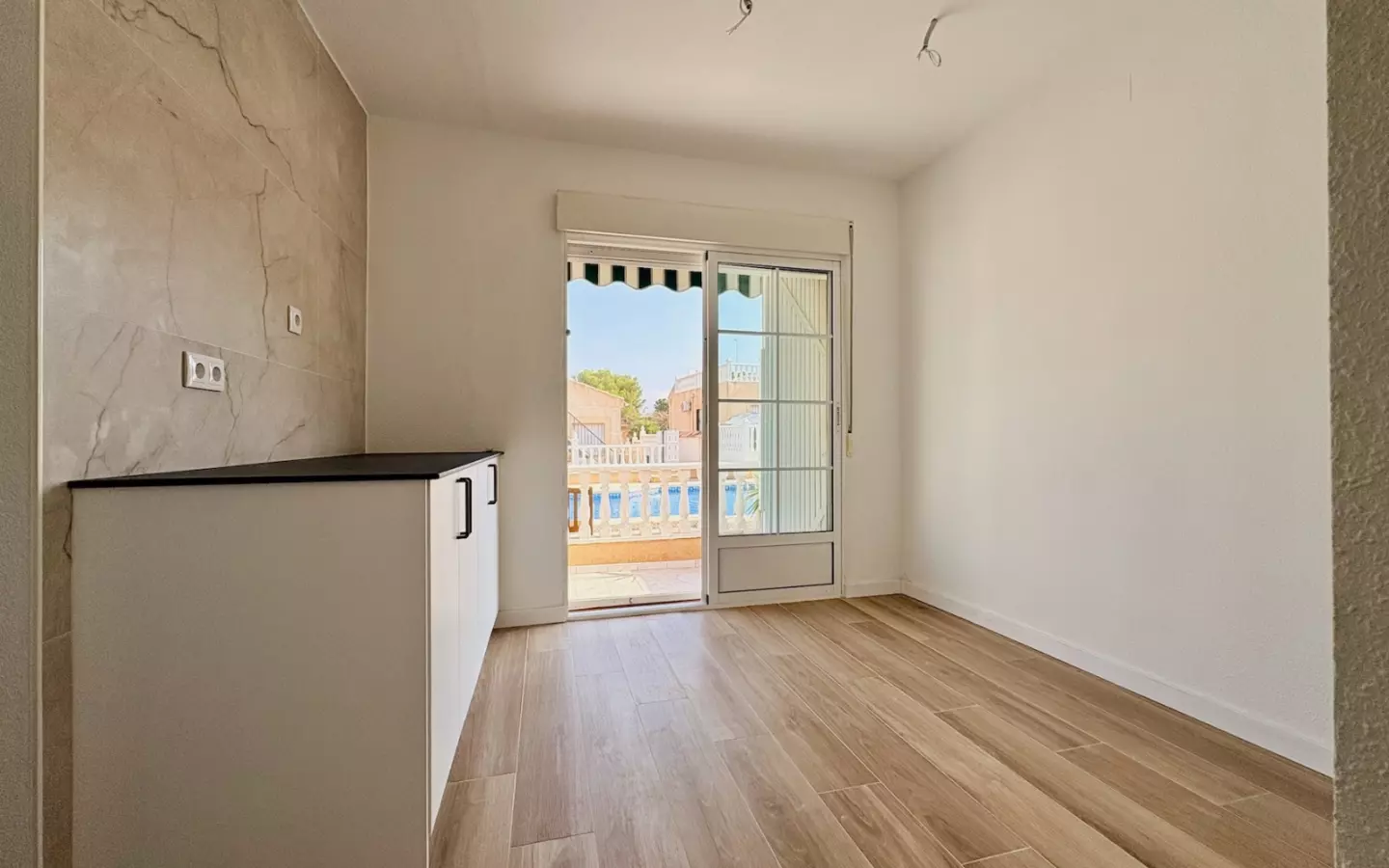 4-bedroom House In Torrevieja, Spain (127 M²)