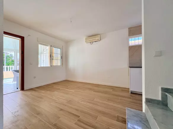 4-bedroom House In Torrevieja, Spain (127 M²)