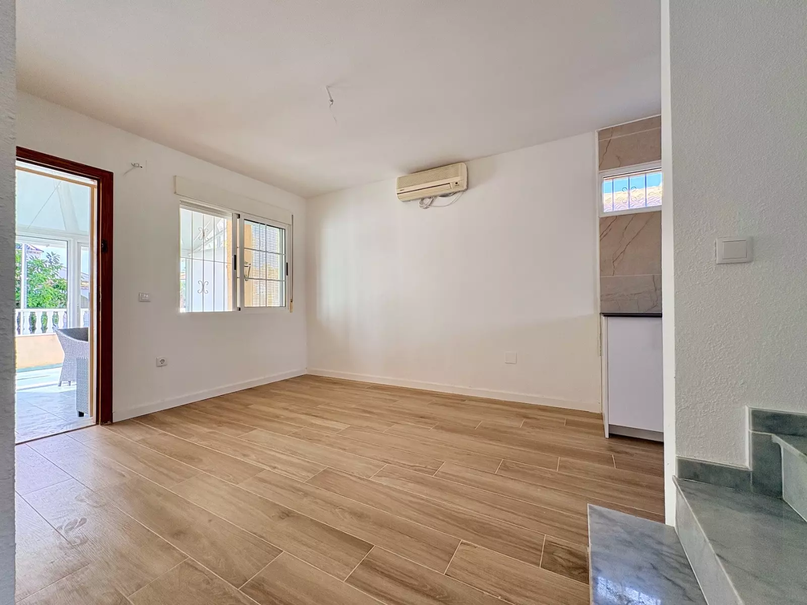 4-bedroom House In Torrevieja, Spain (127 M²)