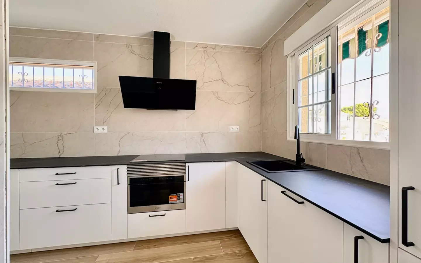 4-bedroom House In Torrevieja, Spain (127 M²)