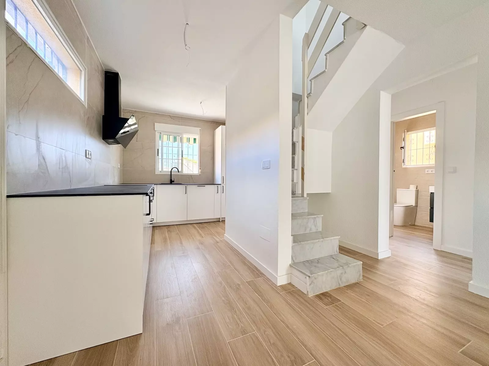 4-bedroom House In Torrevieja, Spain (127 M²)