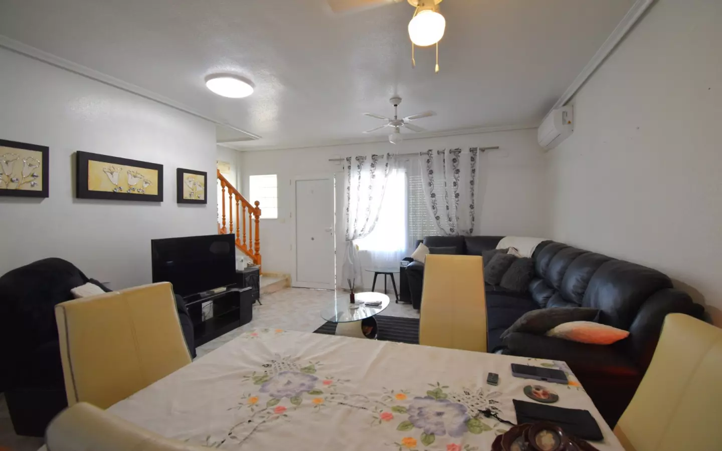 4-bedroom Townhouse In Orihuela Costa, Spain (167 M²)