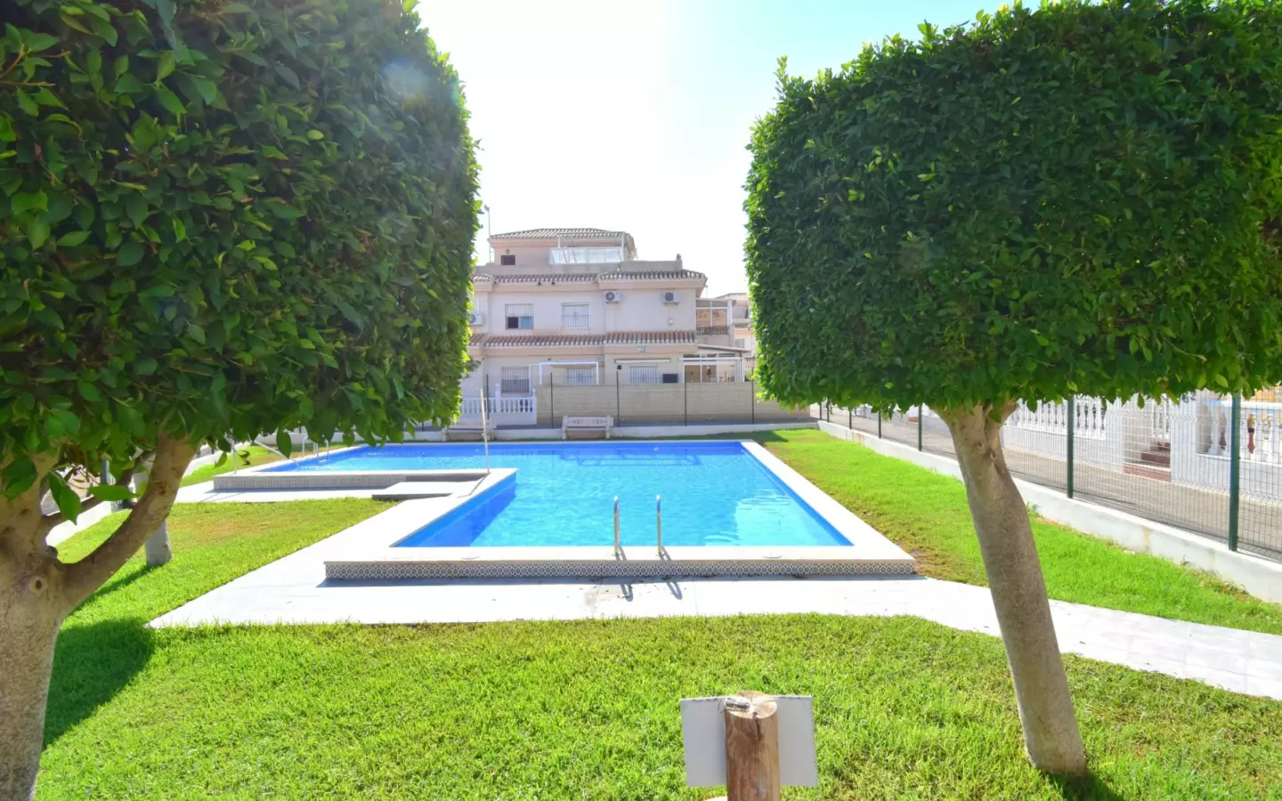 4-bedroom Townhouse In Orihuela Costa, Spain (167 M²)