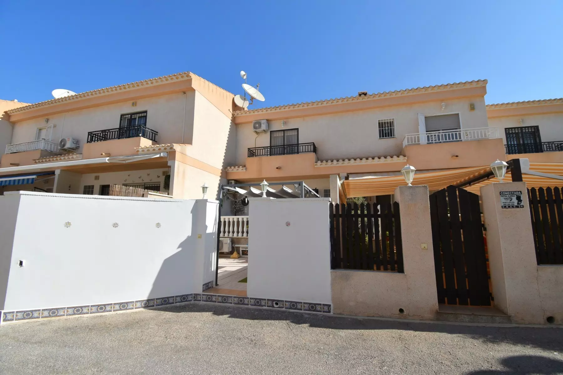 o_1jvb3nvfdddr13o713gn2hdtuj1v-c79ff0 4-bedroom Townhouse In Orihuela Costa, Spain (167 M²)