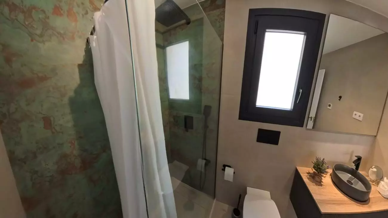 2-bedroom Property In Torrevieja, Spain (93 M²)