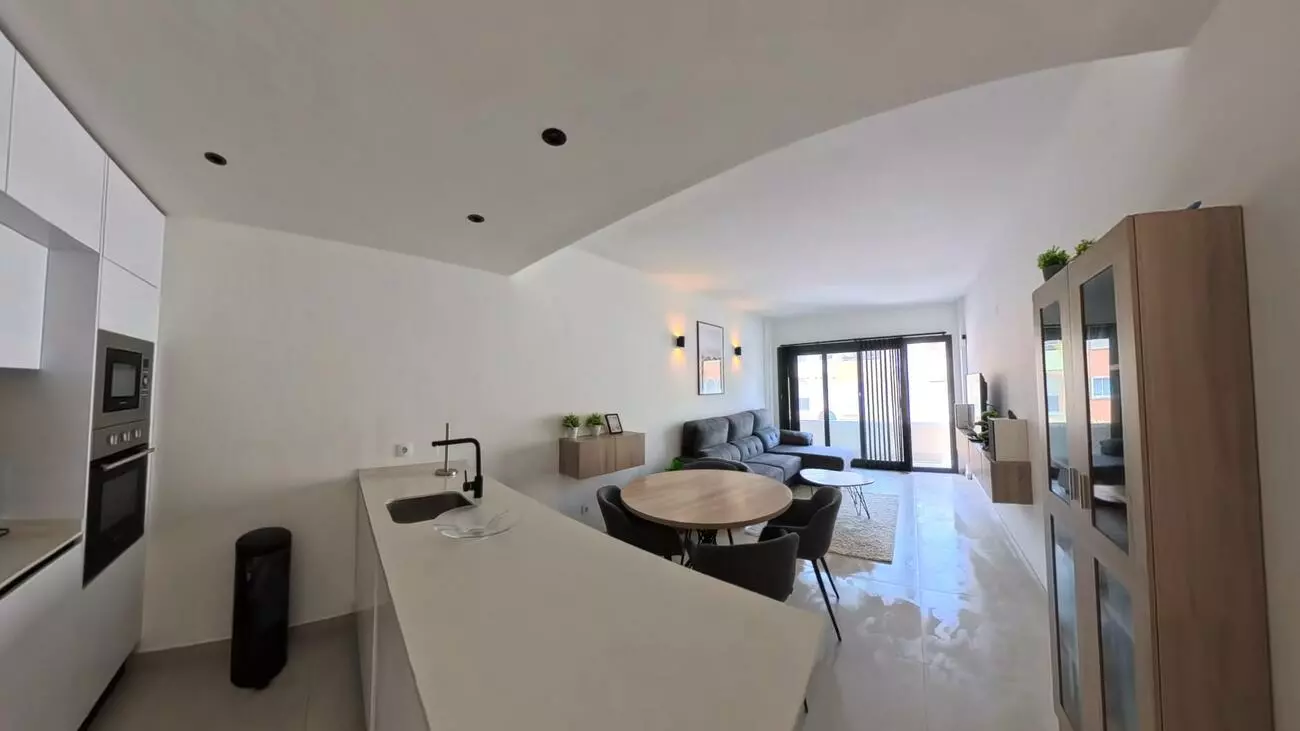 2-bedroom Property In Torrevieja, Spain (93 M²)