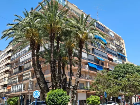 4-bedroom Apartment In Orihuela, Spain (140 M²)