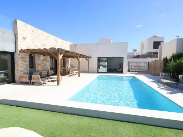 3-bedroom Villa In Algorfa, Spain (120 M²)