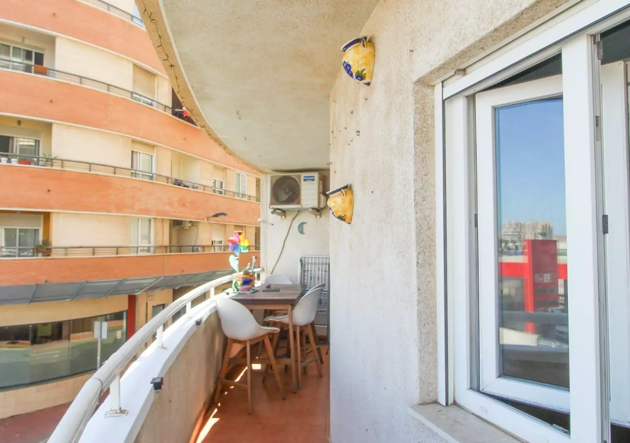 3-bedroom Apartment In Torrevieja, Spain (126 M²)
