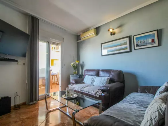 3-bedroom Apartment In Torrevieja, Spain (126 M²)