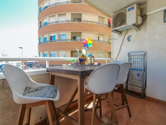 3-bedroom Apartment In Torrevieja, Spain (126 M²)