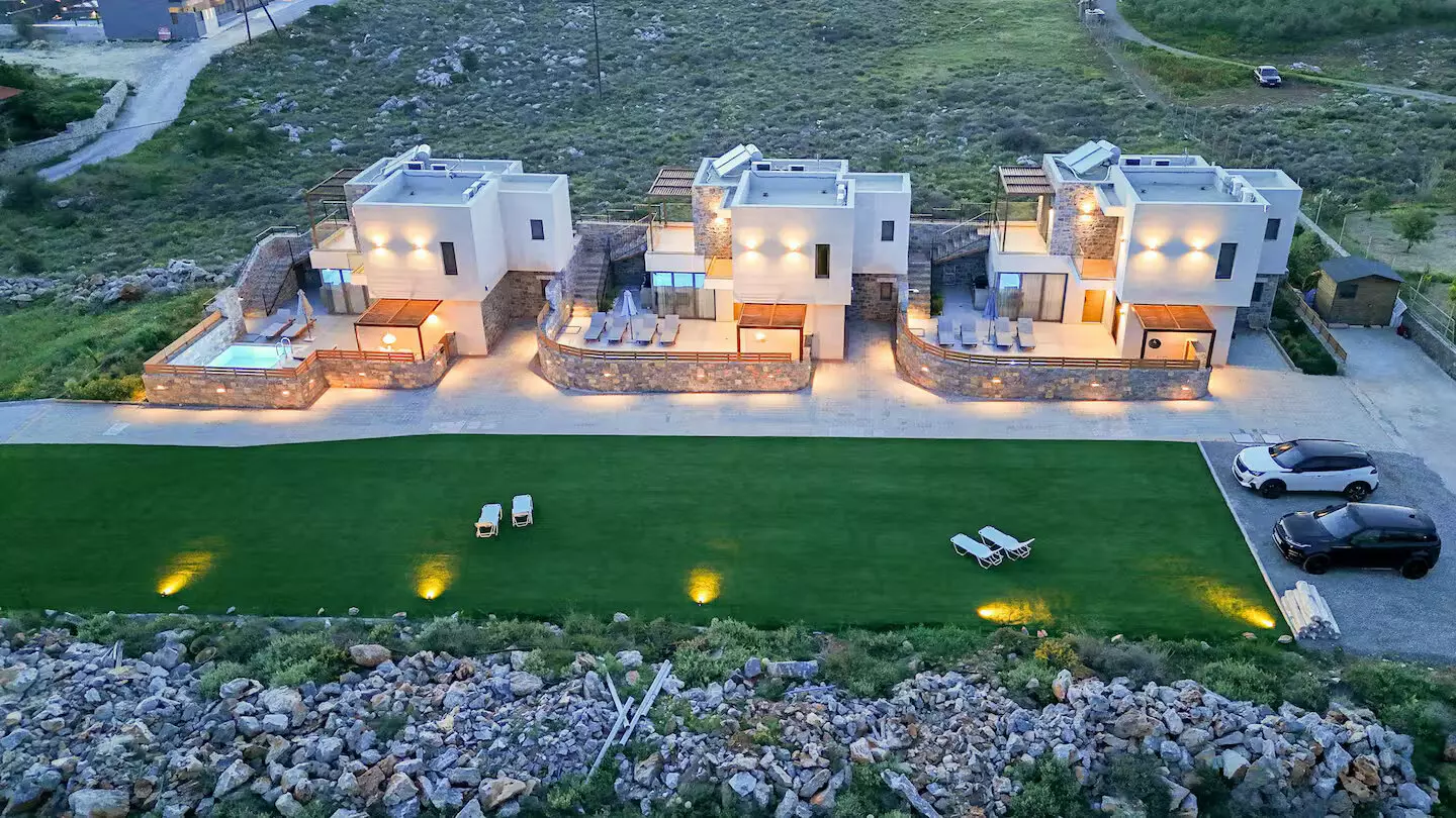 Investment Opportunity: Complex Of 3 Luxury Villas With Pools And Expansion Potential – Anopolis, Heraklion