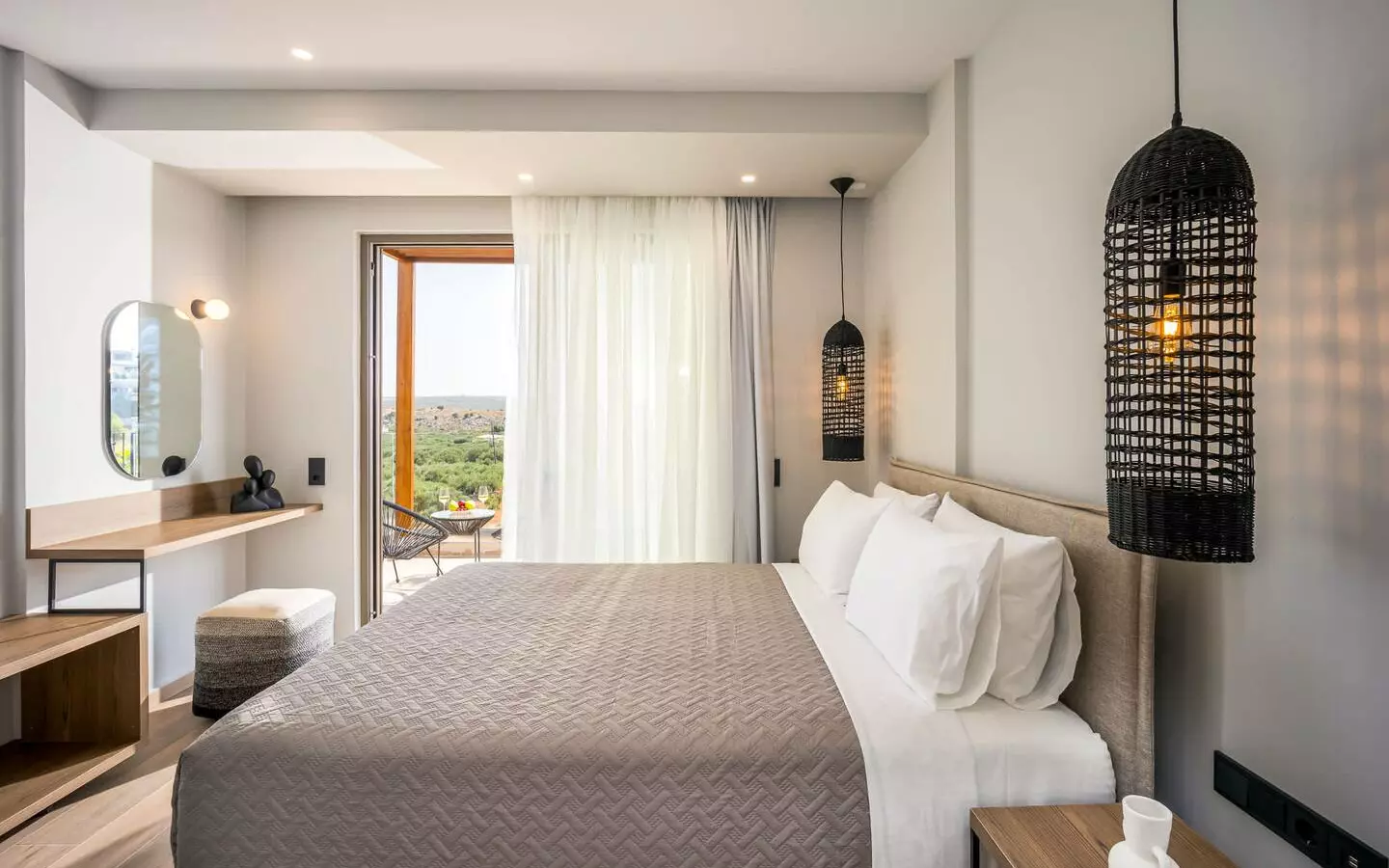 Investment Opportunity: Complex Of 3 Luxury Villas With Pools And Expansion Potential – Anopolis, Heraklion