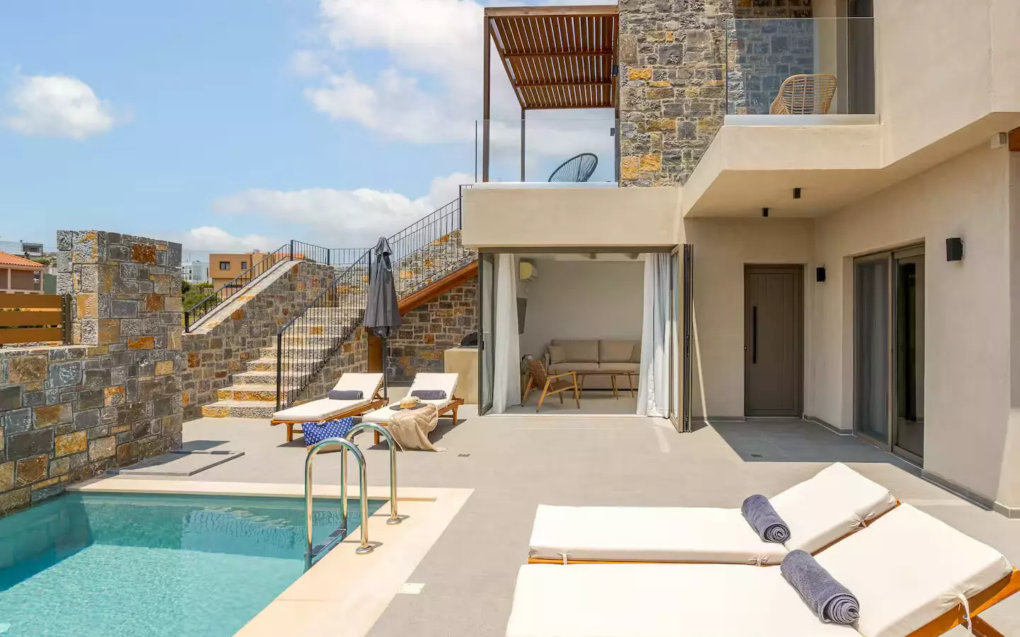 Investment Opportunity: Complex Of 3 Luxury Villas With Pools And Expansion Potential – Anopolis, Heraklion