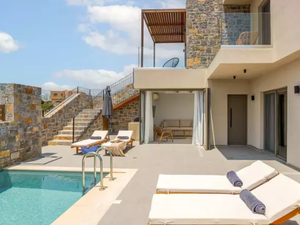 Investment Opportunity: Complex Of 3 Luxury Villas With Pools And Expansion Potential – Anopolis, Heraklion