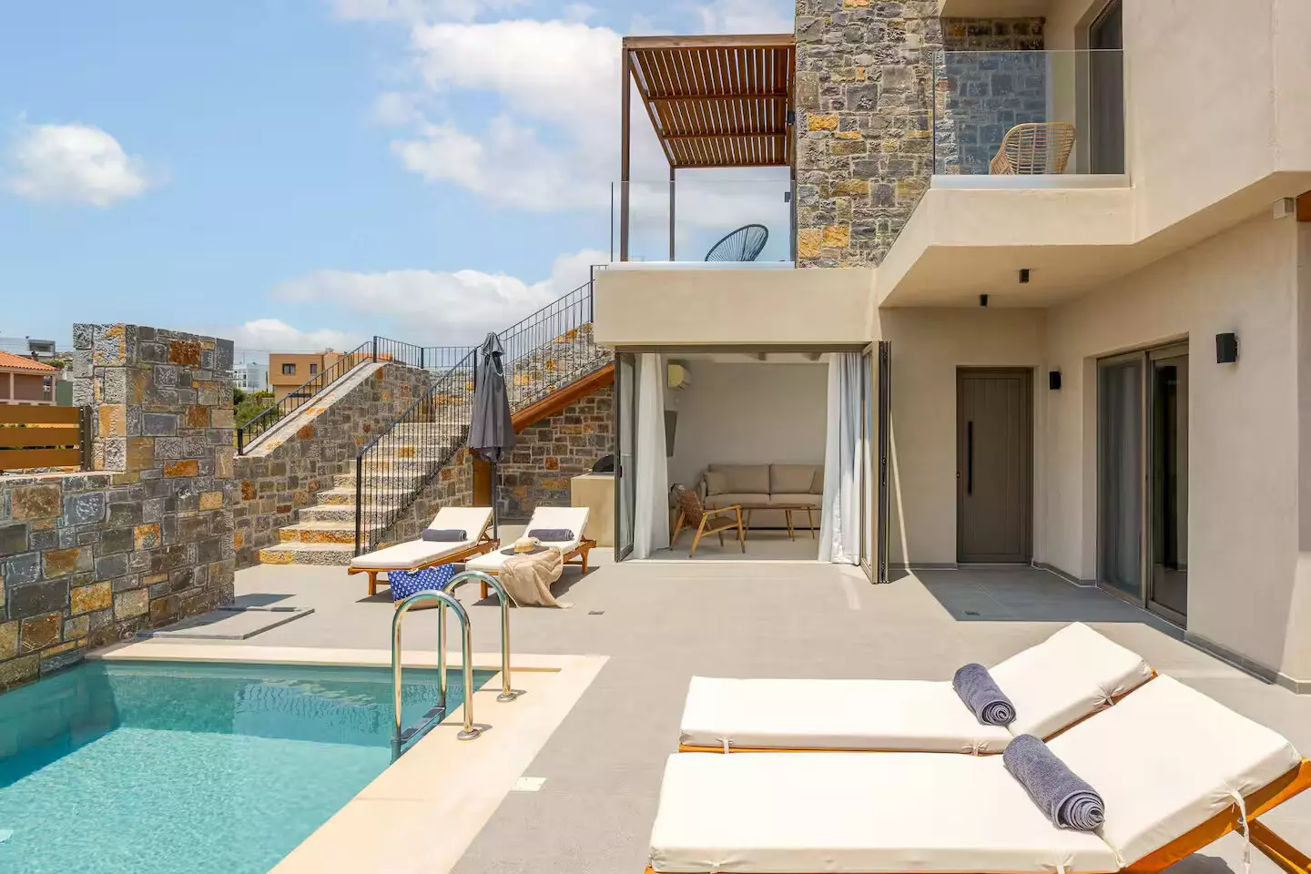 Investment Opportunity: Complex Of 3 Luxury Villas With Pools And Expansion Potential – Anopolis, Heraklion