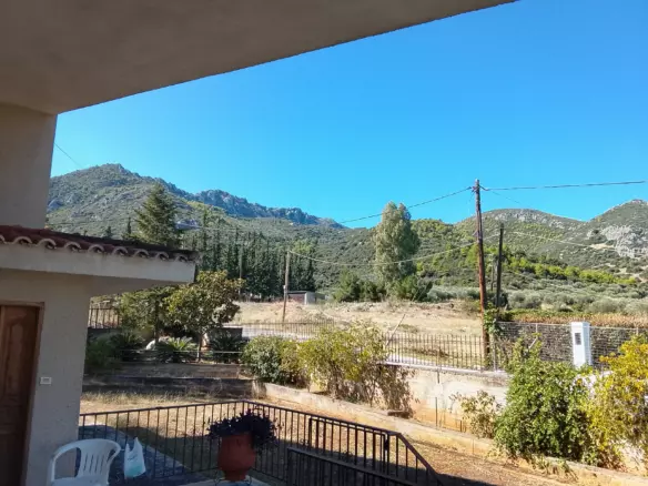 Greece Tragana, Fthiotida Detached House (240 Sqm Total, Comprising 2 Maisonettes) On A 1,700 Sqm Plot