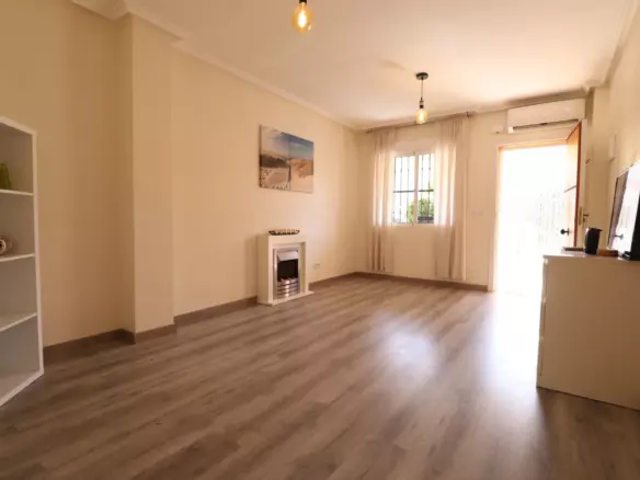 2-bedroom Townhouse In Algorfa, Spain (88 M²)