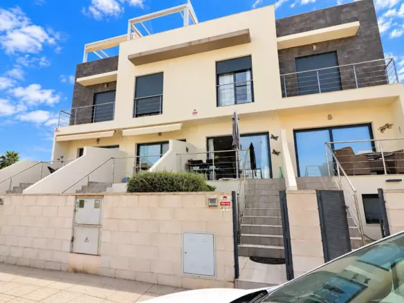 3-bedroom Townhouse In Benijofar, Spain (117 M²)