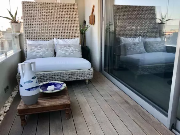 2-bedroom Flat In Agia Varvara, Greece (111 M²)
