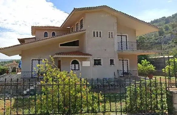 Greece Tragana, Fthiotida Detached House (240 Sqm Total, Comprising 2 Maisonettes) On A 1,700 Sqm Plot
