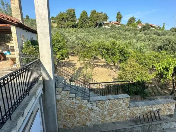 Central Greece Arkitsa House Of 167 Sq.m. On 2 Levels Within A 2800 Sq.m. Plot