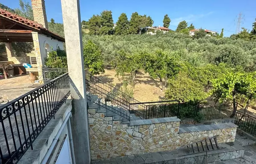 Central Greece Arkitsa House Of 167 Sq.m. On 2 Levels Within A 2800 Sq.m. Plot