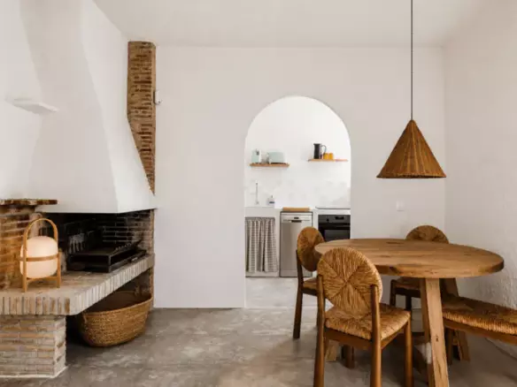 Renovated 4-bedroom Villa With Private Pool And Parking In S’algar, Menorca