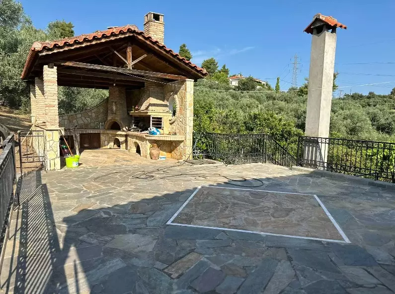 Central Greece Arkitsa House Of 167 Sq.m. On 2 Levels Within A 2800 Sq.m. Plot