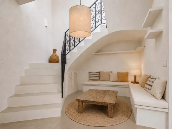 Renovated 4-bedroom Villa With Private Pool And Parking In S’algar, Menorca