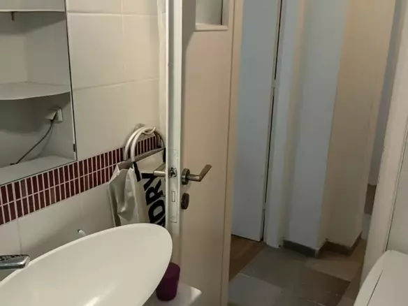 2-bedroom Flat In Saronida, Greece (42 M²)