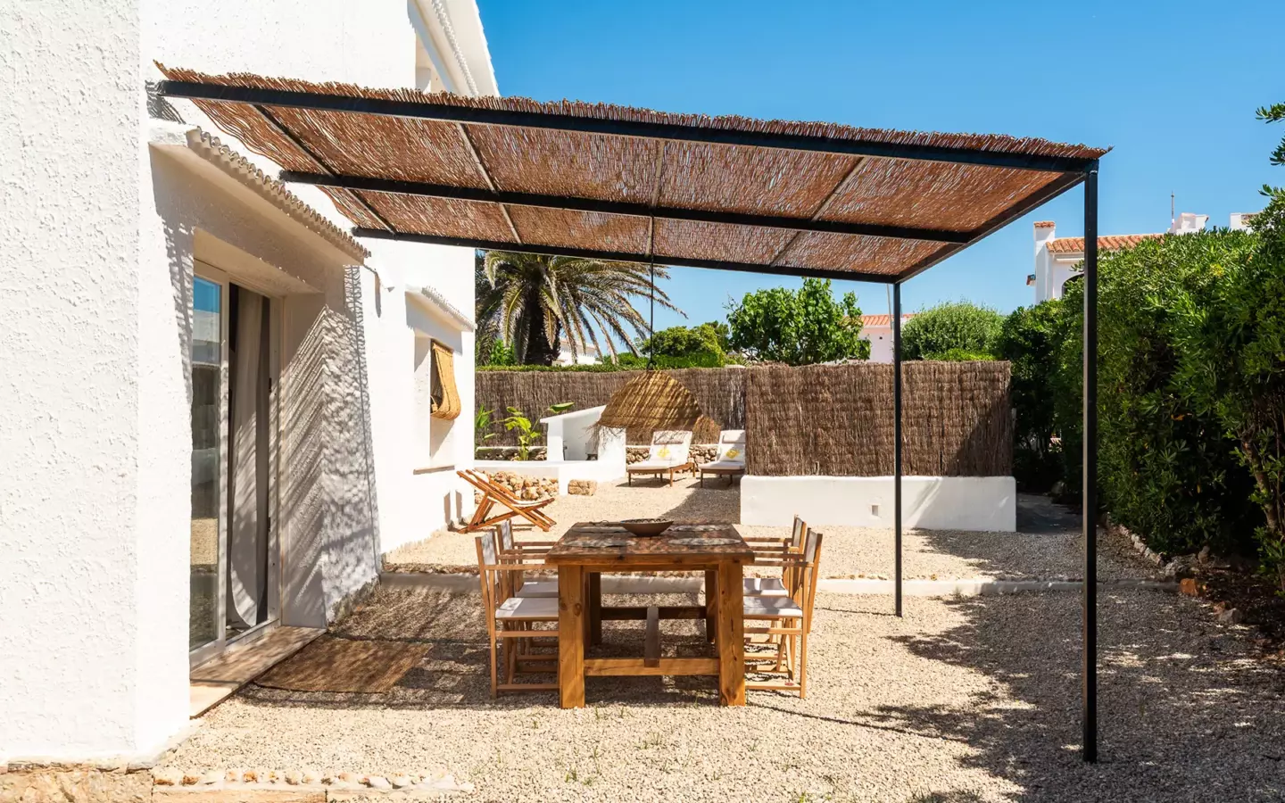 Renovated 4-bedroom Villa With Private Pool And Parking In S’algar, Menorca