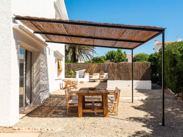 Renovated 4-bedroom Villa With Private Pool And Parking In S’algar, Menorca
