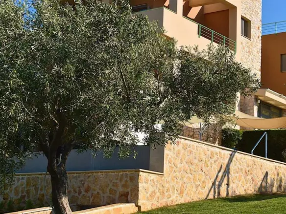 8-bedroom Villa In Anthidonos, Greece (390 M²)