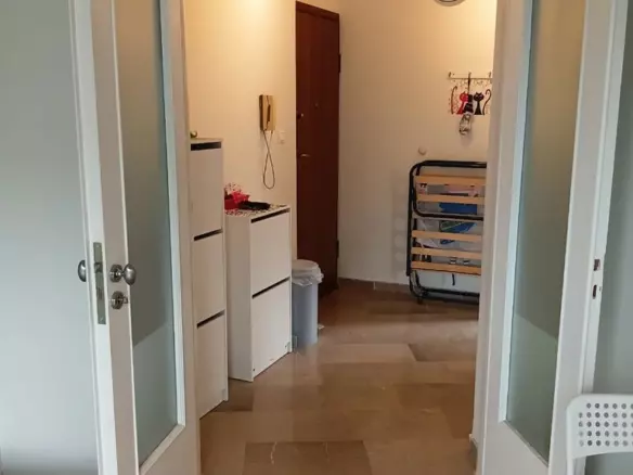 2-bedroom Flat In Saronida, Greece (42 M²)