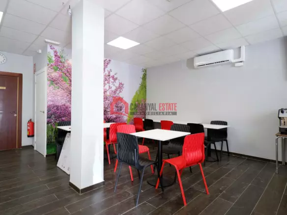 Commercial Premises In Sagunto (134 M²)