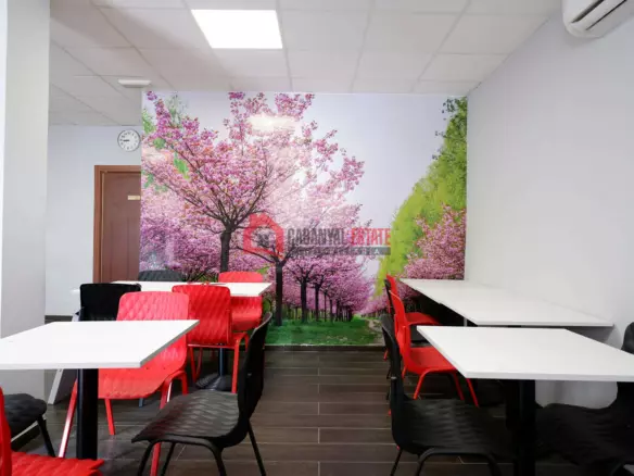 Commercial Premises In Sagunto (134 M²)