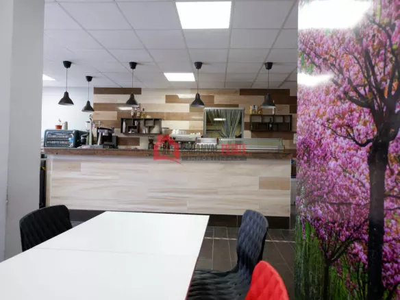 Commercial Premises In Sagunto (134 M²)