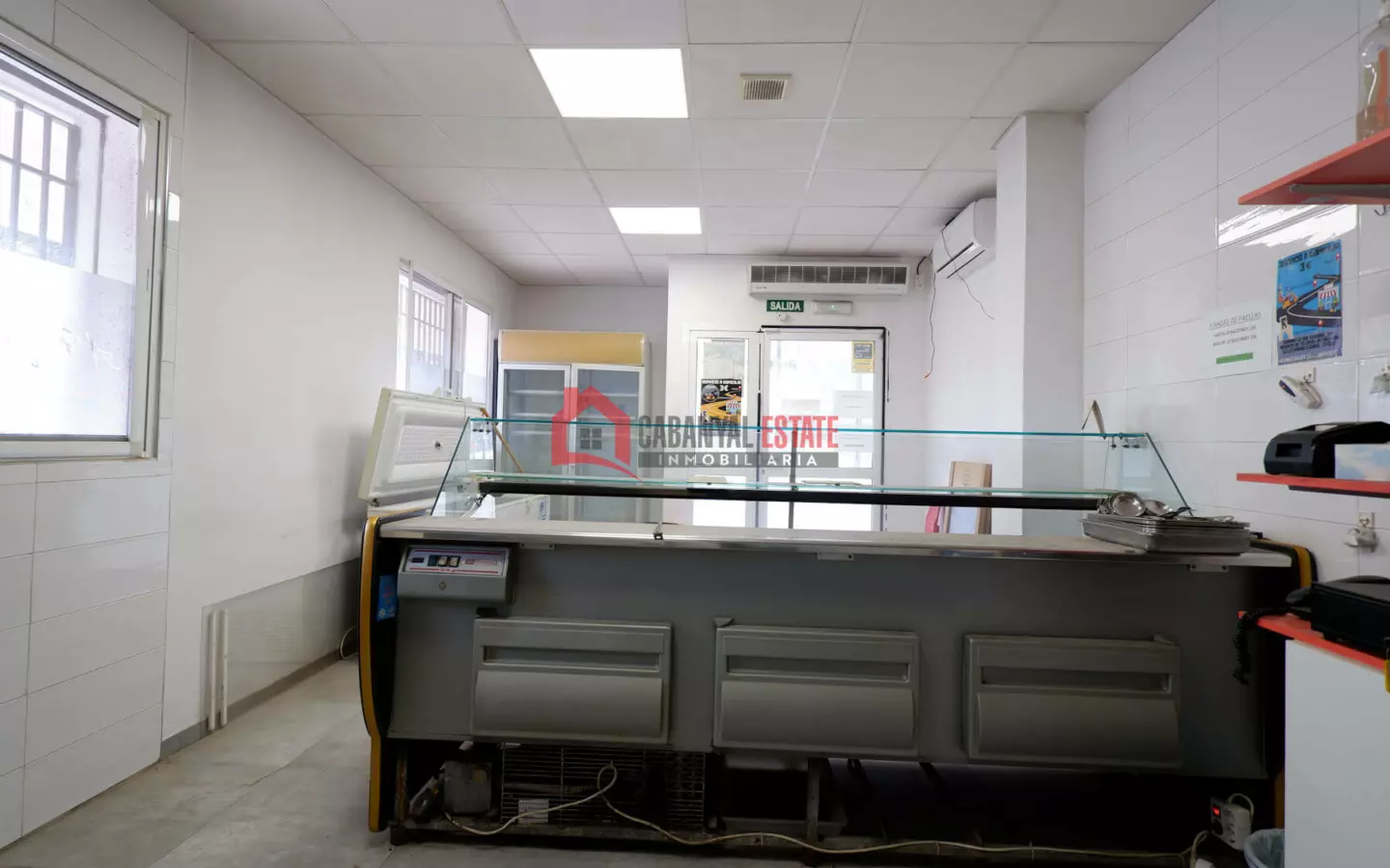 Commercial Premises In Sagunto (134 M²)