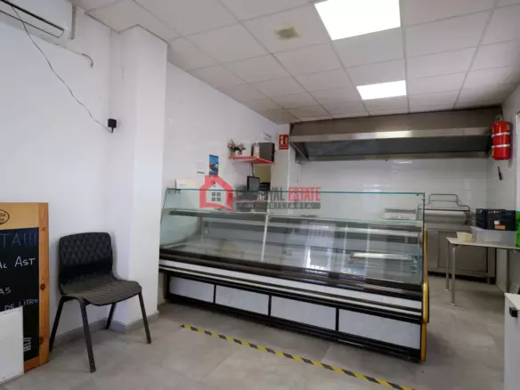 Commercial Premises In Sagunto (134 M²)