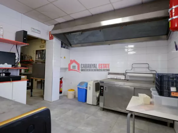 Commercial Premises In Sagunto (134 M²)