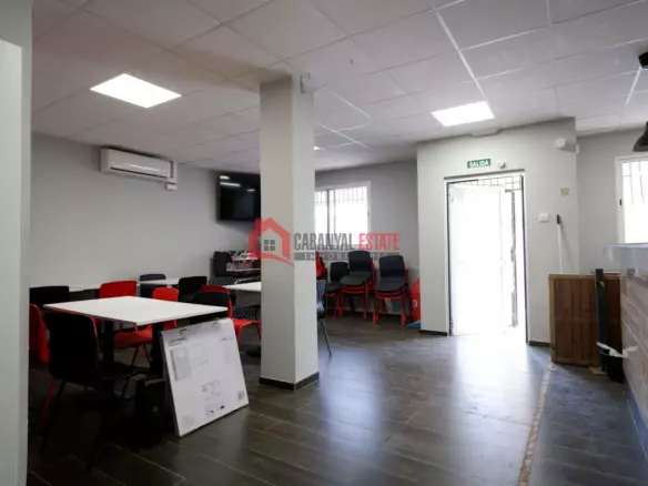 Commercial Premises In Sagunto (134 M²)