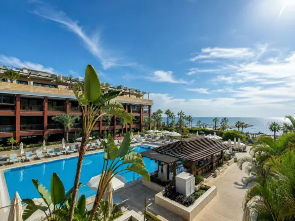 2-bedroom Apartment In Puerto Banús, Spain (149 M²)