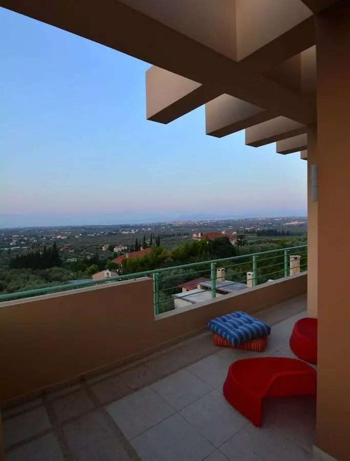 8-bedroom Villa In Anthidonos, Greece (390 M²)