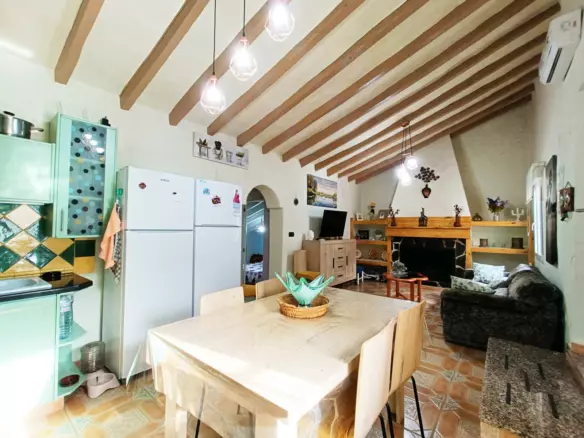 3-bedroom Detached Villa In Barinas, Spain (116 M²)