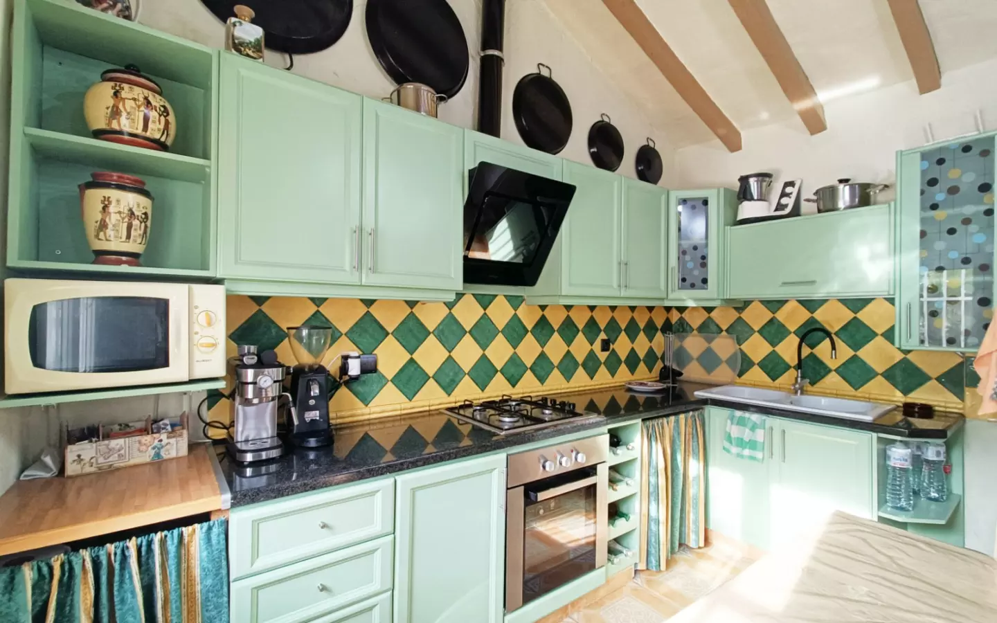 3-bedroom Detached Villa In Barinas, Spain (116 M²)